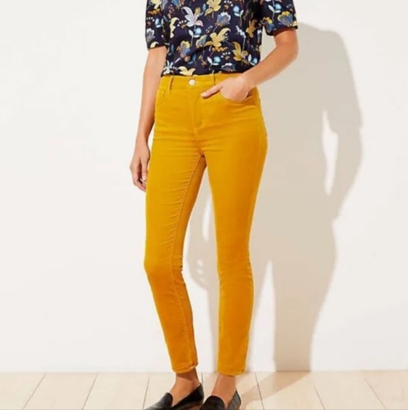 LOFT Pants - LOFT goldenrod high-rise skinny cords, size 4